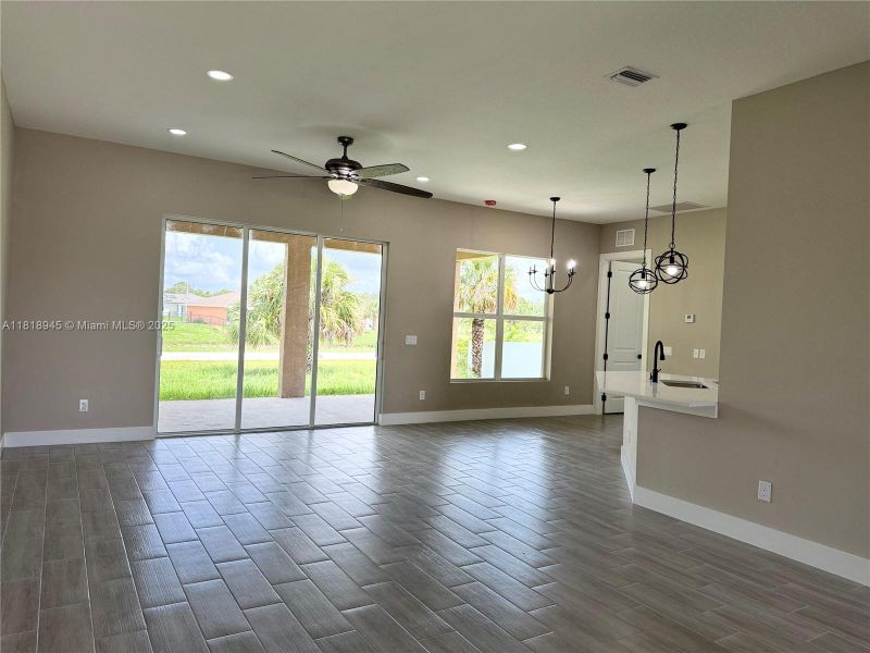 Spacious, unfurnished interior of a new home in , Labelle (Image 14).