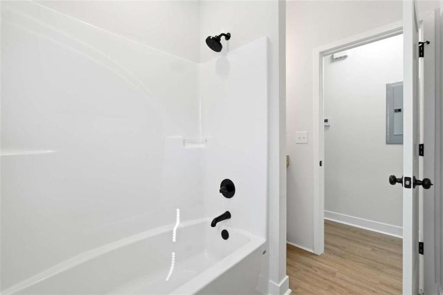 Spacious, unfurnished interior of a new home in , Athens (Image 20).