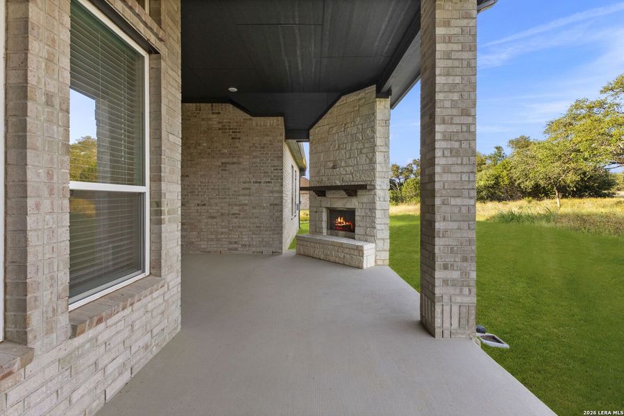 Exterior details and patio area of a home in Waldsanger, New Braunfels (Image 3).