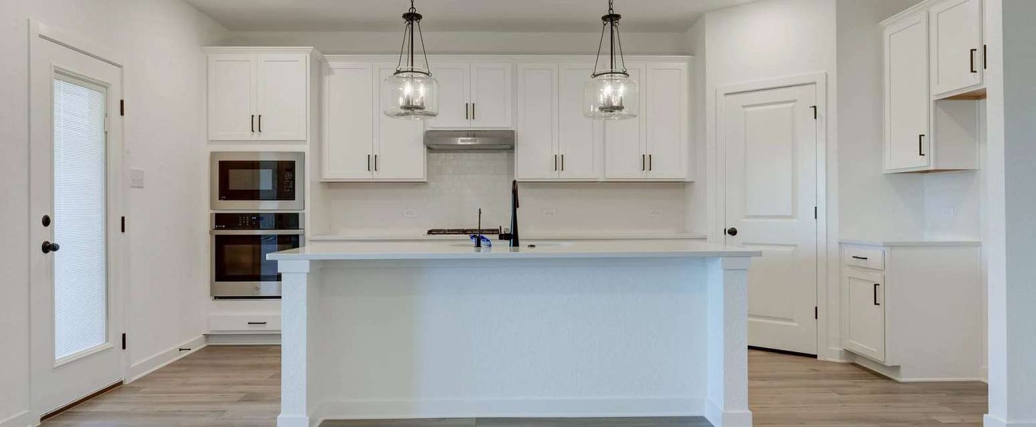 Representative furnished interior of a home built from the Hayes by Ashton Woods in Hennersby Hollow, San Antonio (Image 3).