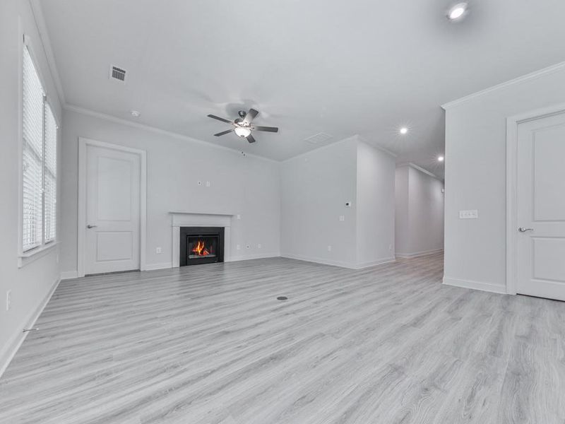 Spacious, unfurnished interior of a new home in , Ellijay (Image 14).