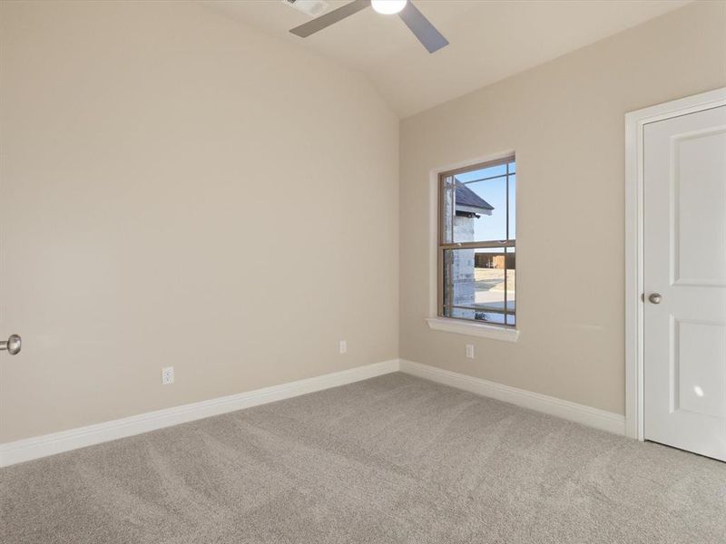 Spacious, unfurnished interior of a new home in , Tolar (Image 35).