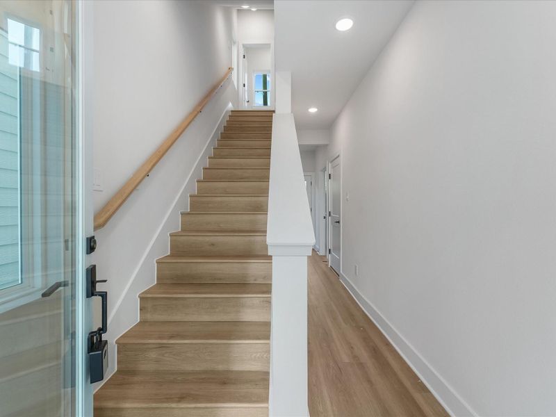 Spacious, unfurnished interior of a new home in , Houston (Image 23).