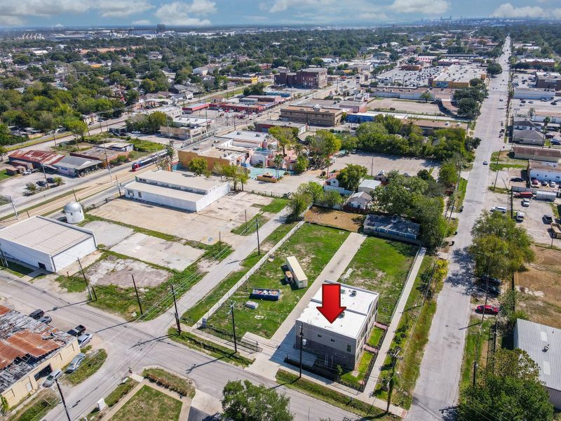 Image 33 of a home in .