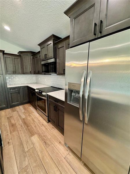 Furnished interior view inside a new home in , Dunnellon (Image 9).