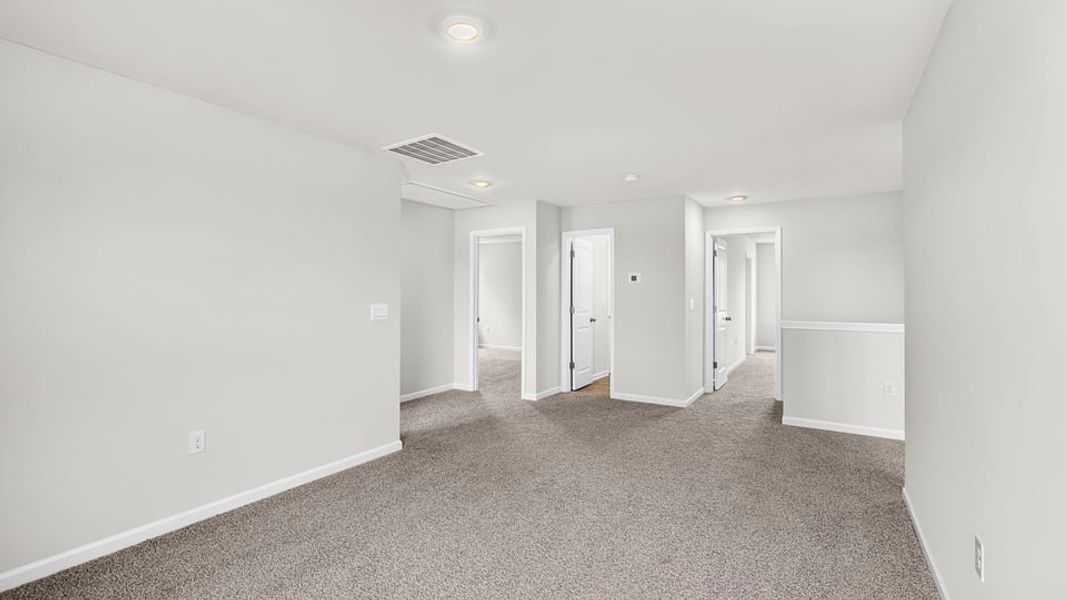 Spacious, unfurnished interior of a new home in Woodglen, Piedmont (Image 23).
