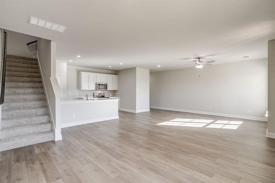 Spacious, unfurnished interior of a new home in Knight's Landing on Eden Road, Arlington (Image 17).