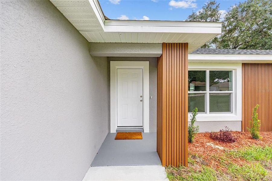 Exterior details and patio area of a home in , Ocala (Image 4). Exterior details and patio area of a home in , Ocala (Image 4).