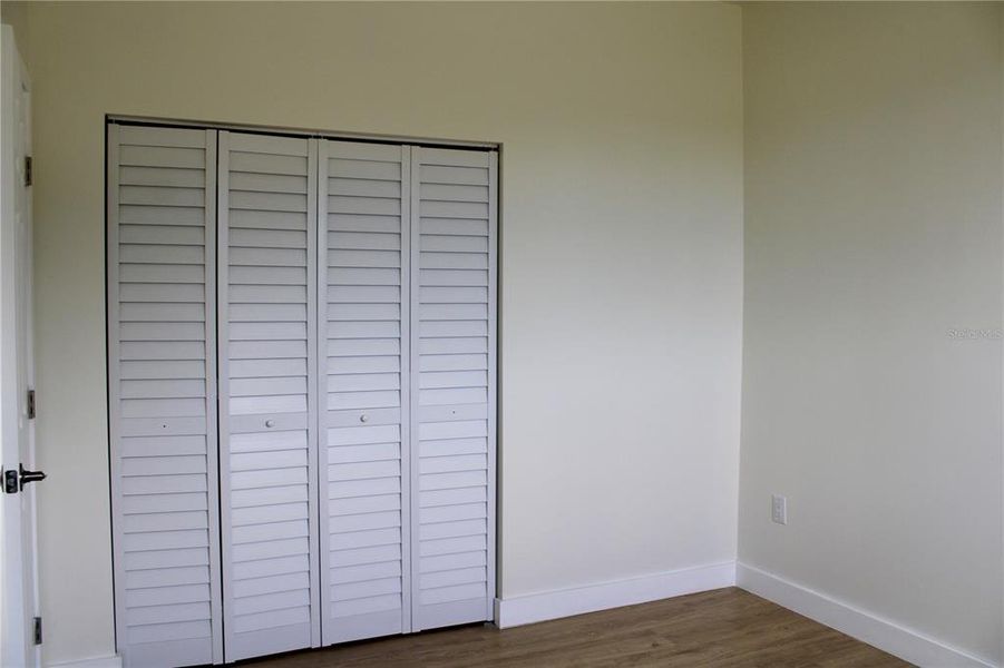 Spacious, unfurnished interior of a new home in , Port Charlotte (Image 45).