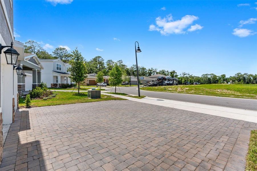 Exterior details and patio area of a home in , Deland (Image 38).