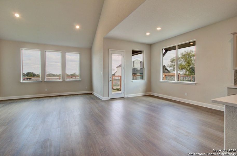 Spacious, unfurnished interior of a new home in The Crossvine, Schertz (Image 23). Spacious, unfurnished interior of a new home in The Crossvine, Schertz (Image 23).