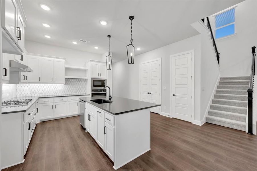 Furnished interior view inside a new home in Mantua Point Gardens, Van Alstyne (Image 9).