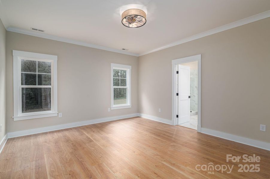 Spacious, unfurnished interior of a new home in , Lincolnton (Image 35).