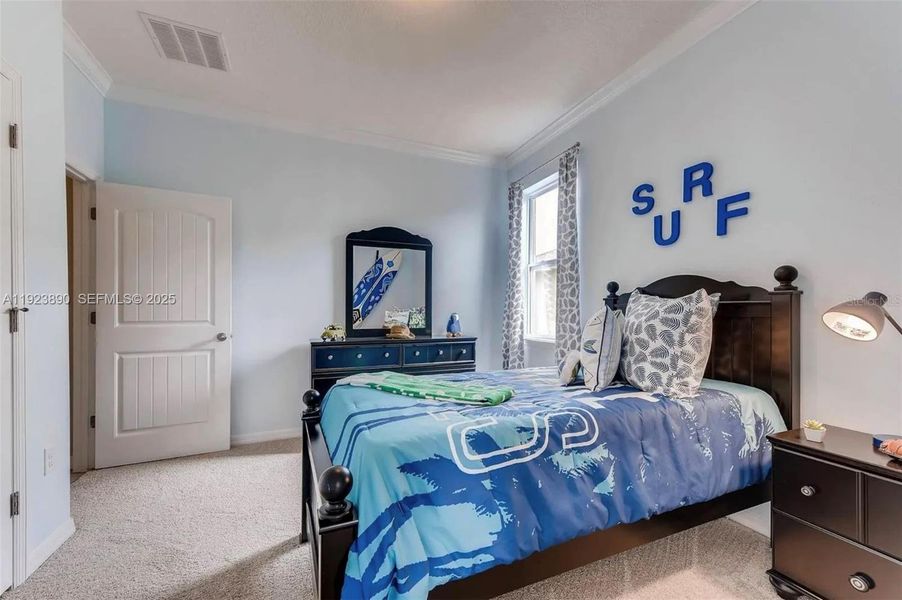 Furnished interior view inside a new home in Kindred, Kissimmee (Image 7).