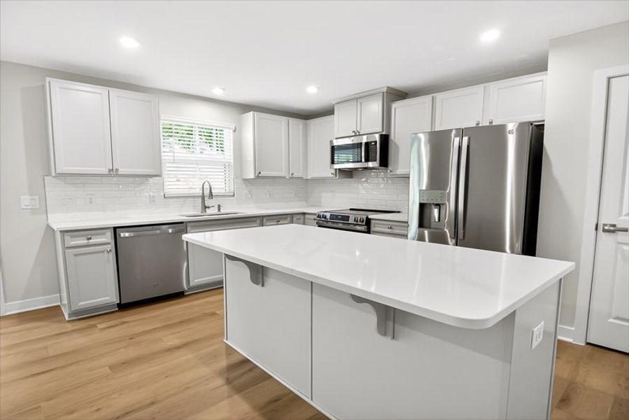 Furnished interior view inside a new home in Waverly Springs, Woodruff (Image 4).