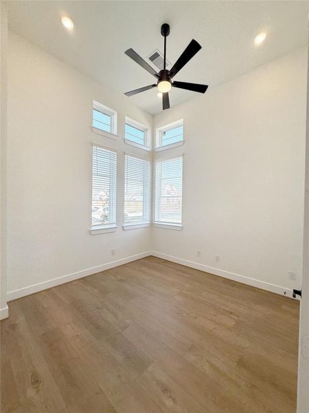 Spacious, unfurnished interior of a new home in Briarley, Montgomery (Image 26).