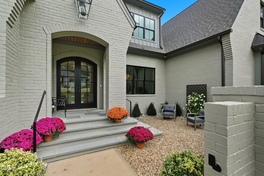 274 Westhampton Drive-10