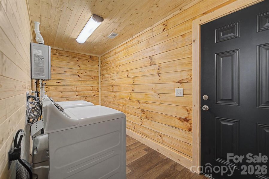 Image 43 of a home in .