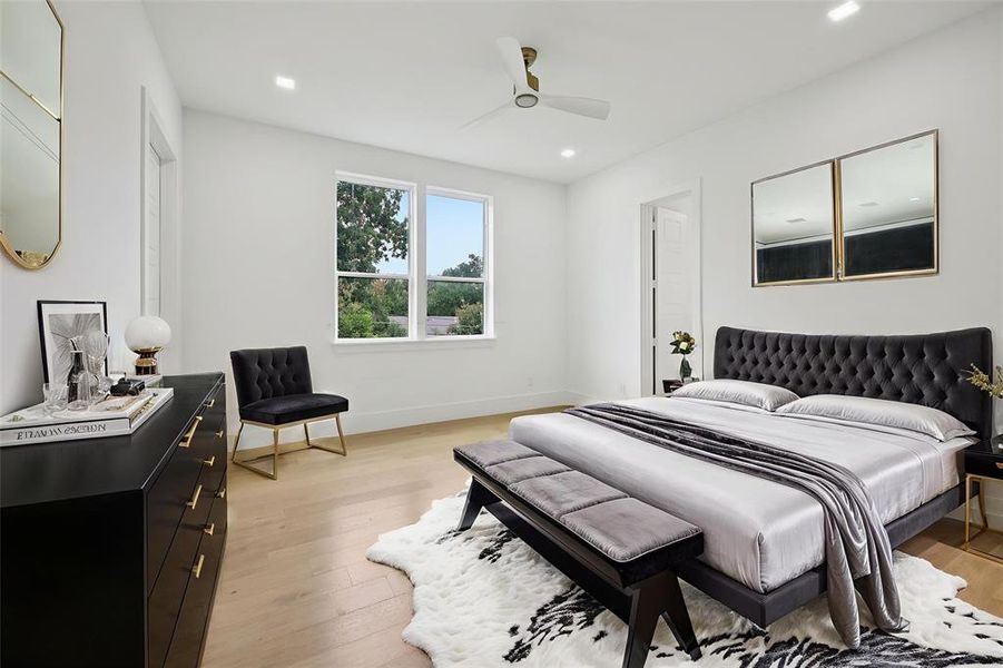 Furnished interior view inside a new home in , Dallas (Image 6).