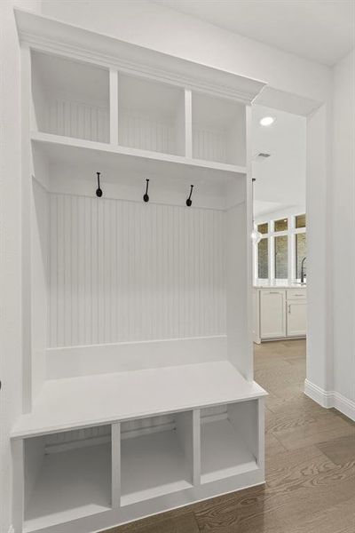 30. 150 Waterview - Mud