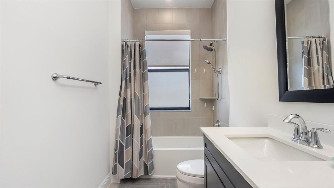 Image 36 of a home in .