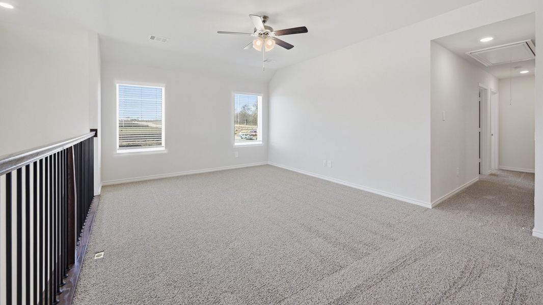 Representative unfurnished interior of a home built from the Oakridge by D.R. Horton in Morning Ridge, Princeton (Image 24).