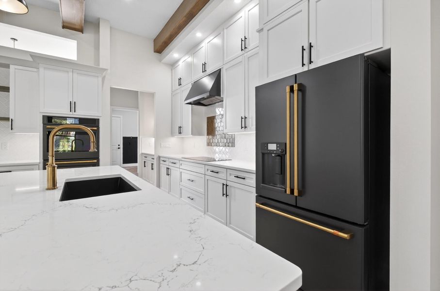 CM MEDIA-1 CM MEDIA-1