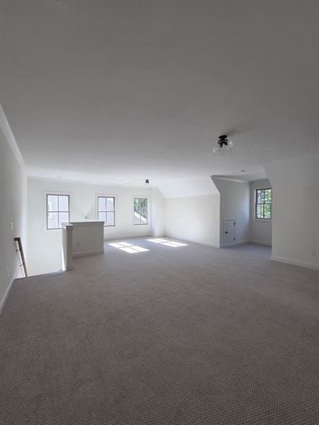 Spacious, unfurnished interior of a new home in , Waleska (Image 23).