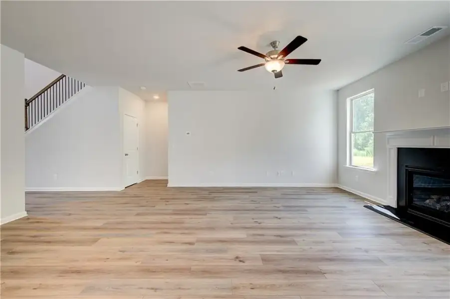 Spacious, unfurnished interior of a new home in Brighton, Locust Grove (Image 26).
