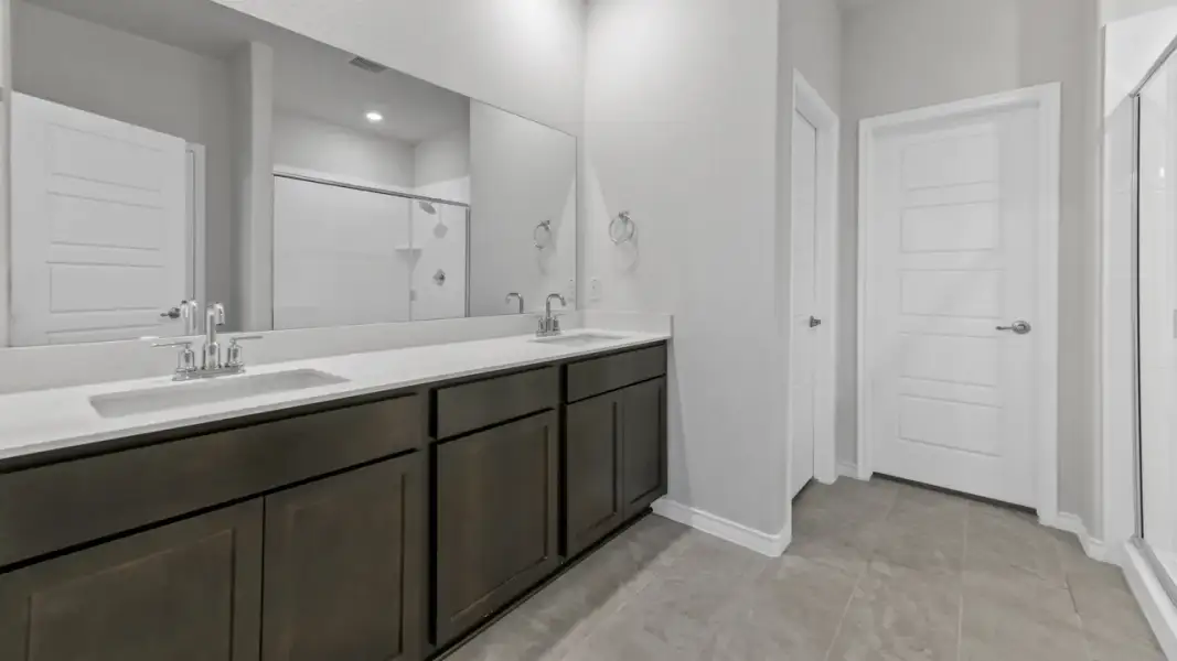 Furnished interior view inside a new home in Elevon, Lavon (Image 7).