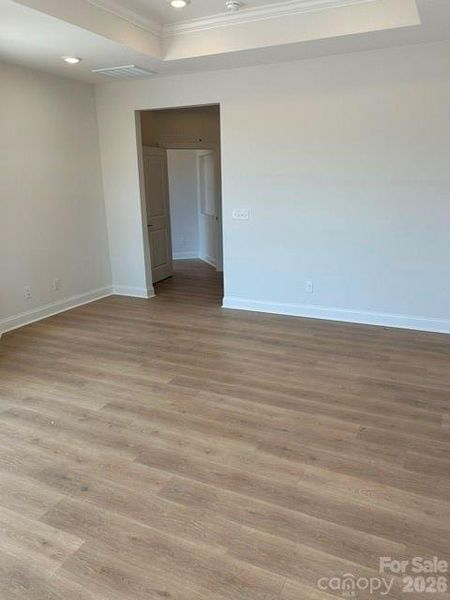 Spacious, unfurnished interior of a new home in The Courtyards at Hodges Farm, Charlotte (Image 14).