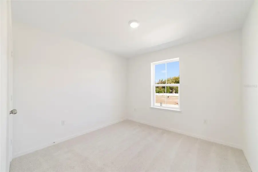 Spacious, unfurnished interior of a new home in Aulin Square, Oviedo (Image 21).