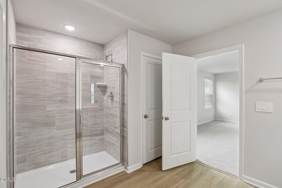 26-web-or-mls-Raleigh- River Glen- 693 W