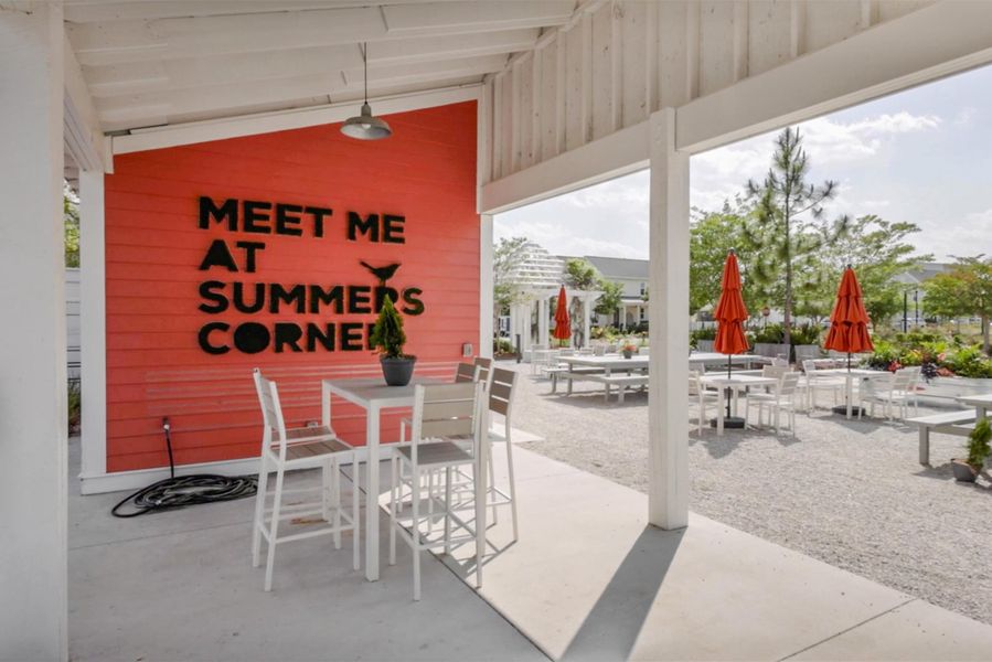 Community amenities in , Summerville (Image 36).