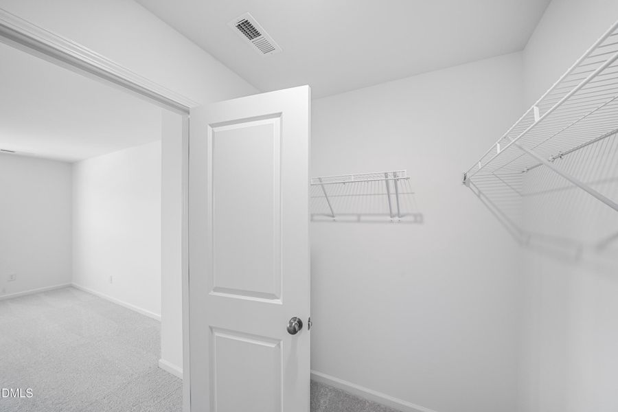 SUN_Stoneriver_Pic_Colton_Closet_1of1