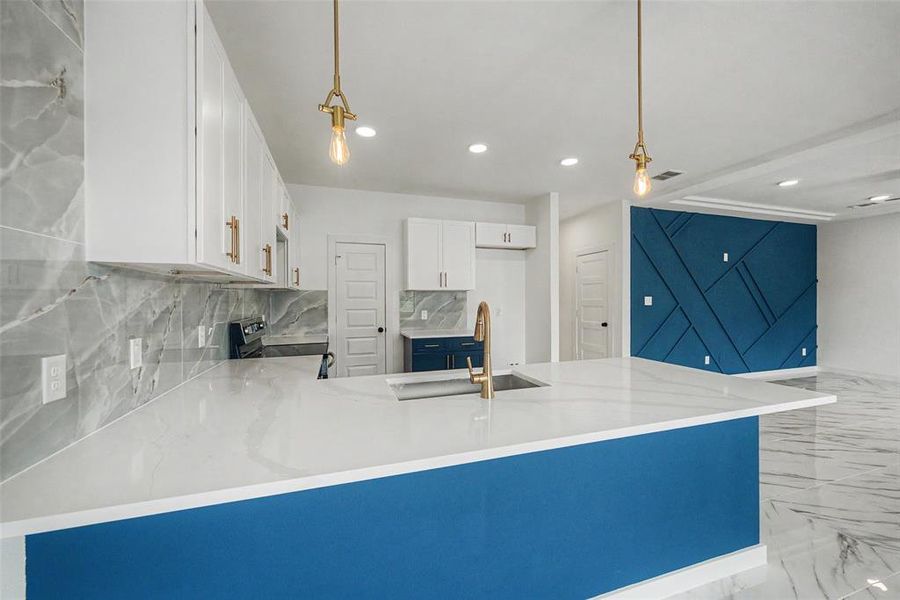 Furnished interior view inside a new home in , Fort Worth (Image 5).