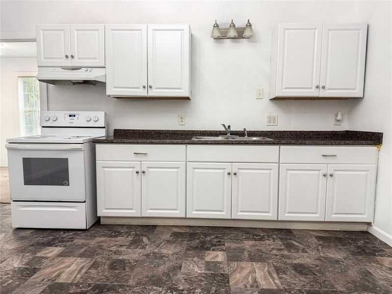 Furnished interior view inside a new home in , Mineral Wells (Image 4).