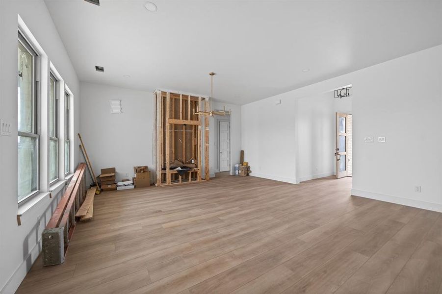 Spacious, unfurnished interior of a new home in , Lone Oak (Image 11).