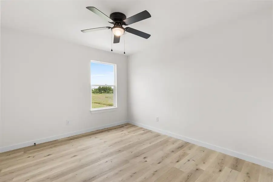 Spacious, unfurnished interior of a new home in , Robinson (Image 37).