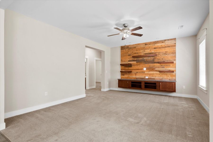 Spacious, unfurnished interior of a new home in , Summerville (Image 14).