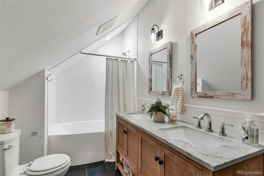 Furnished interior view inside a new home in , Cañon City (Image 29).