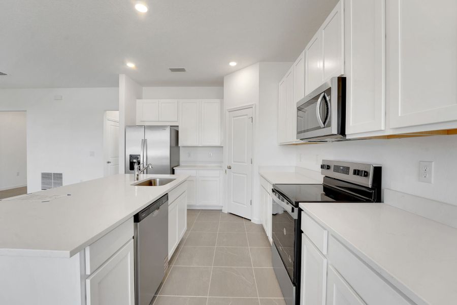 4br New Home in Haines City, FL.  - Slide 22