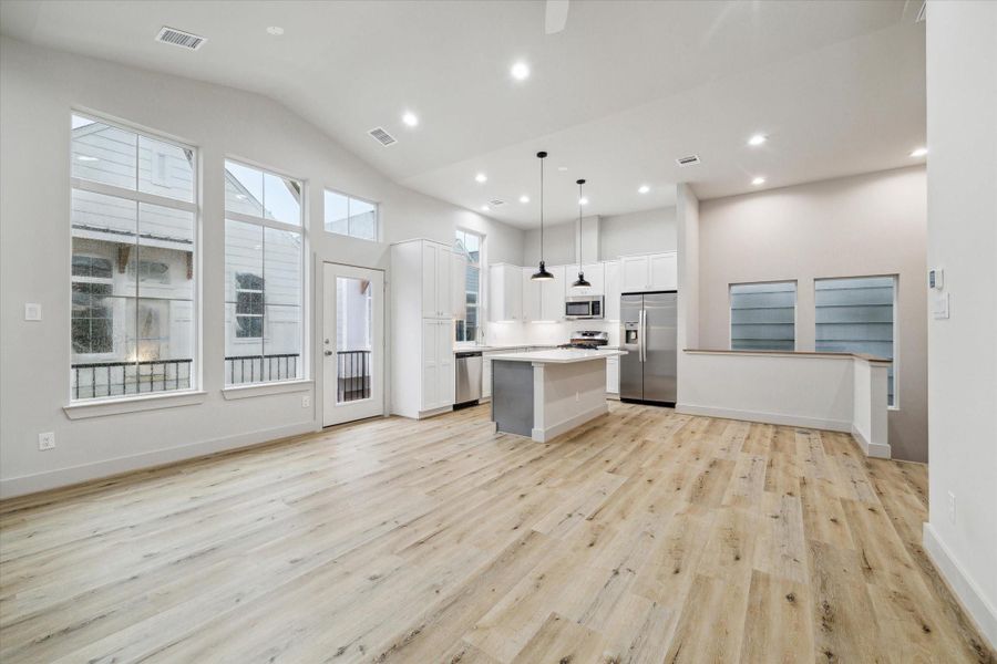 Image 19 of a home in .