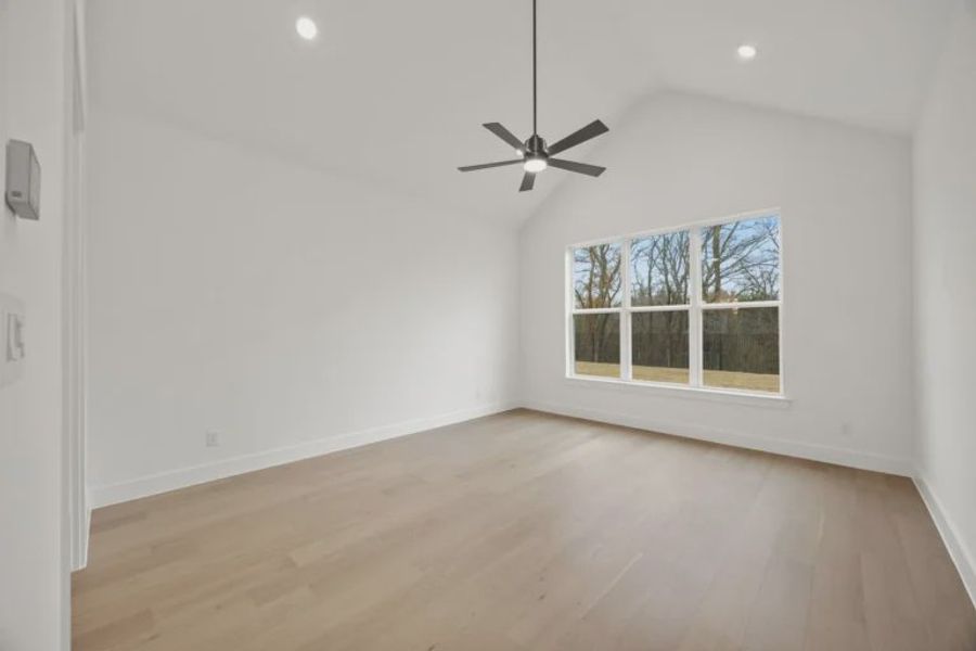 Spacious, unfurnished interior of a new home in Harper Estates, Celina (Image 22).