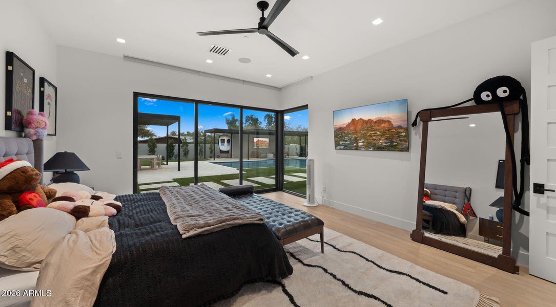 72-web-or-mls-Secondary Bedroom EnSuite