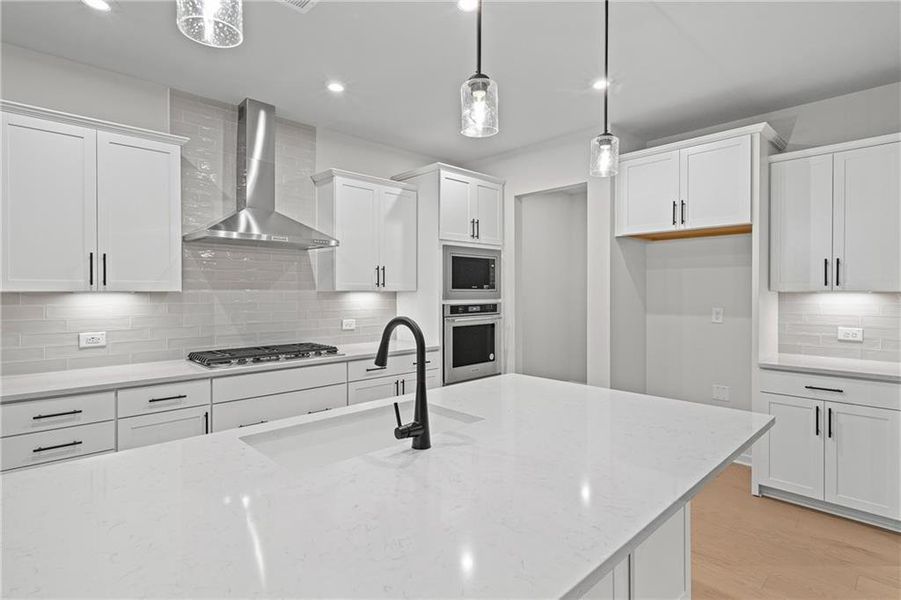 Furnished interior view inside a new home in Reunion, Hoschton (Image 9). Furnished interior view inside a new home in Reunion, Hoschton (Image 9).