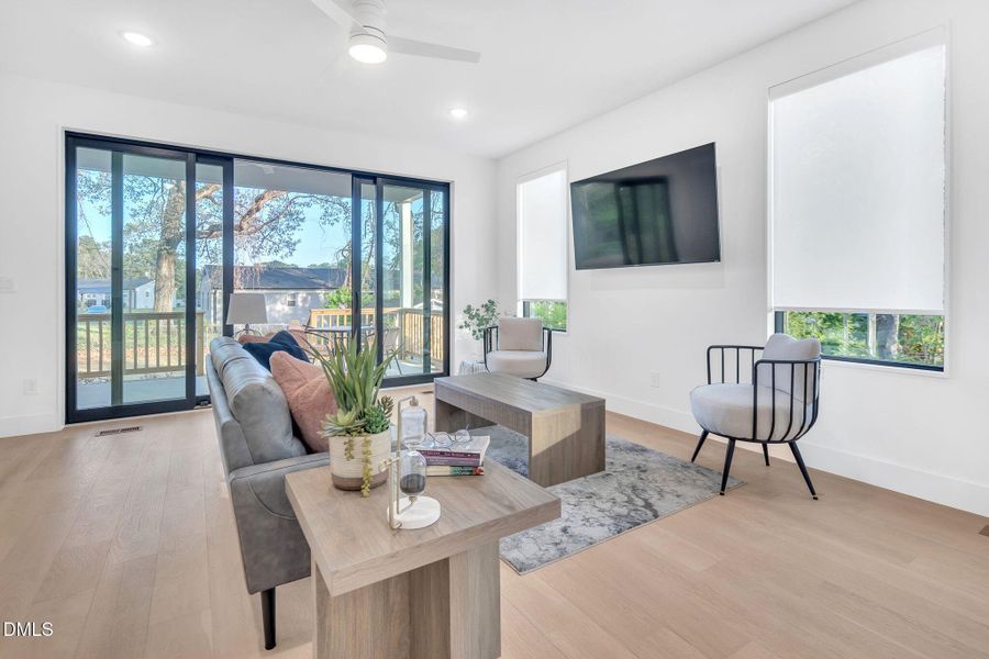 7-web-or-mls-DSC04824 7-web-or-mls-DSC04824