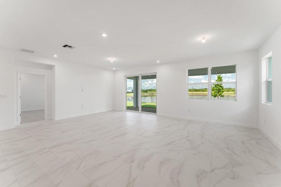 US_SEF_GATEWAY_LOT 302_great room