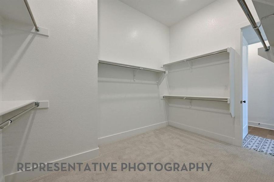 Spacious, unfurnished interior of a new home in Quail Hollow, Rockwall (Image 18).