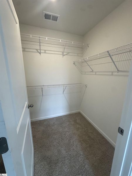 Spacious, unfurnished interior of a new home in Shiloh Trail, Wellford (Image 28).